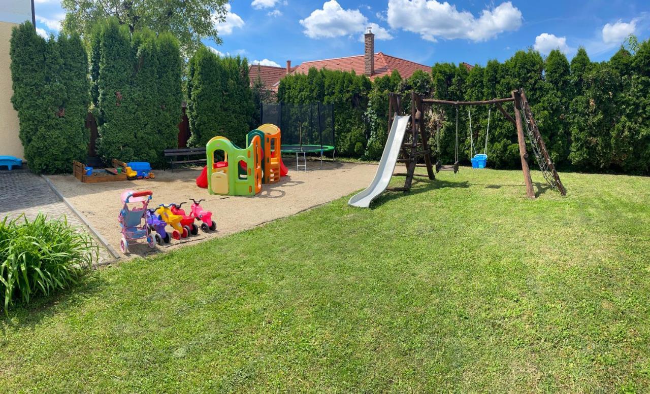 Zam-Zem Holiday Apartman Hajdúszoboszló Kültér fotó
