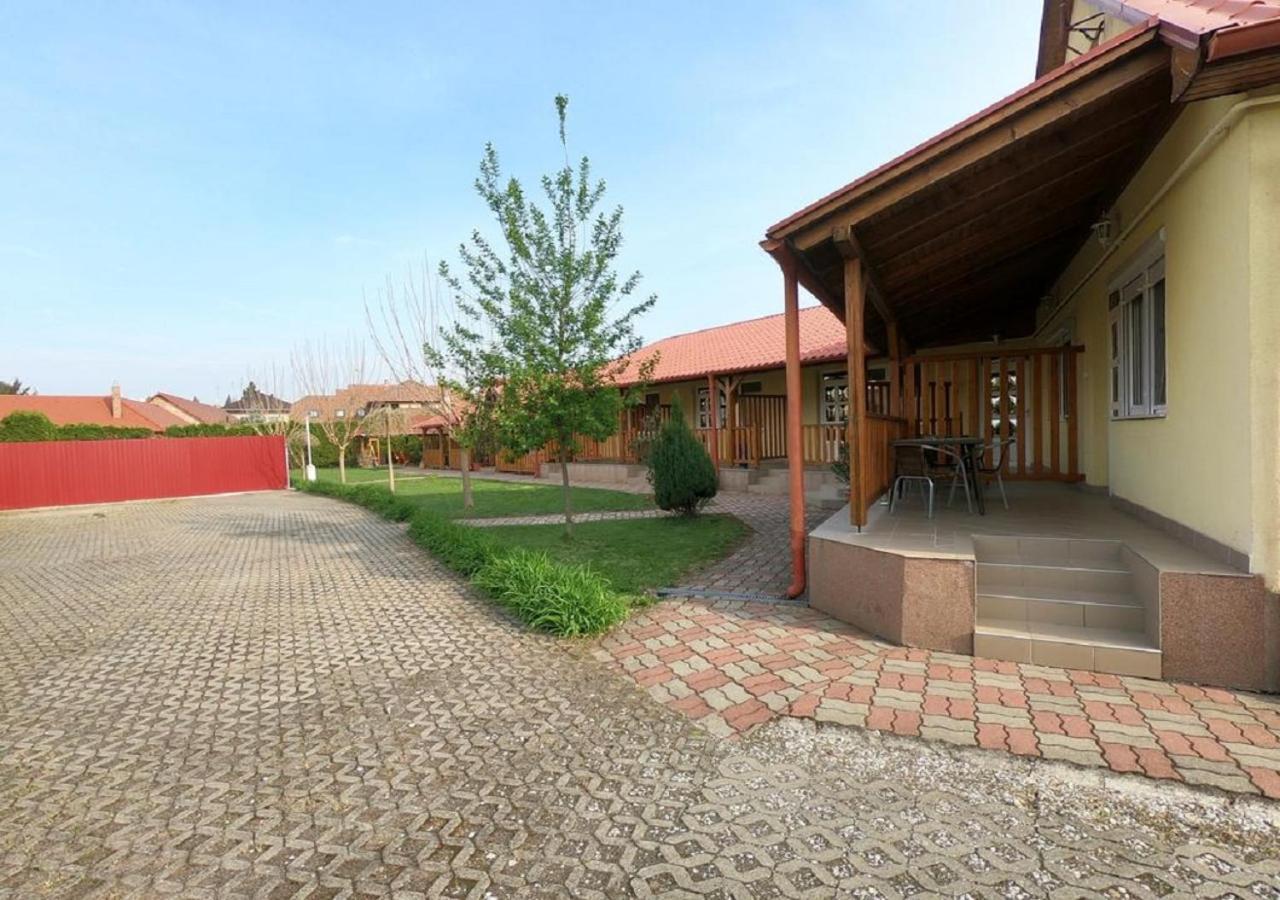Zam-Zem Holiday Apartman Hajdúszoboszló Kültér fotó